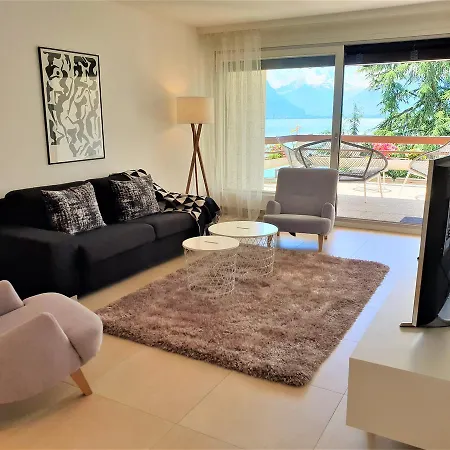 Lake View 2 Bedroom